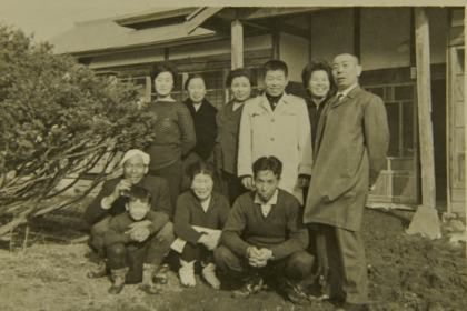 冬はマイナス30度になり、食べ物もなかなか手に入らなかったが、北の大地で育った日々が今の鈴木宗男の不屈の魂をつくり上げたといえる