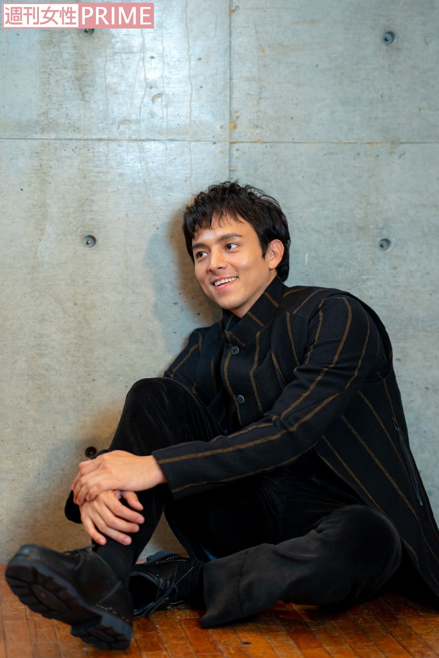 満島真之介　撮影／佐藤靖彦