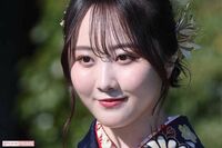 本田望結、制服風衣装の最新ショットに「パツパツじゃない？」「シルエットがごつい」驚きの声が続出