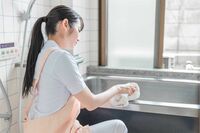梅雨に急増する「カビ・ダニ」家の中に潜む“見えない温床”、医師が解説する「発生のしくみ」と増やさない…