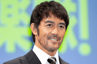 《阿部寛の好きな“ハマり役”ランキング》キャラを確立した『TRICK』を抑えた1位は「彫りの深さと筋肉がぴ…