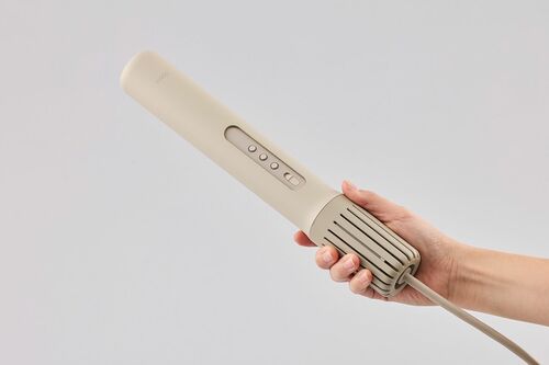 ふとん乾燥機FOEHN002（2万4200円／カドー）※画像をクリックするとAmazonの商品ページにジャンプします。