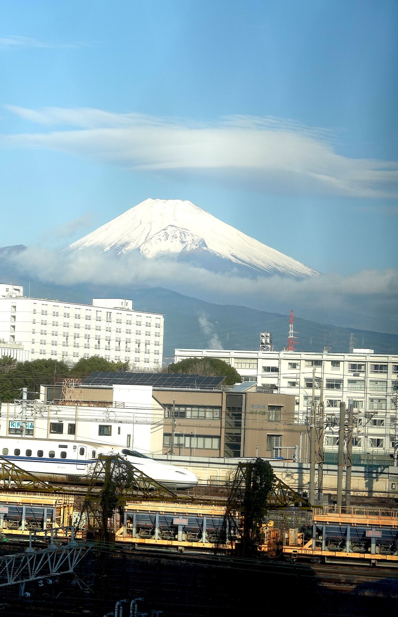三島駅にあるホテルからは新幹線と富士山の撮影も可能　撮影／編集部