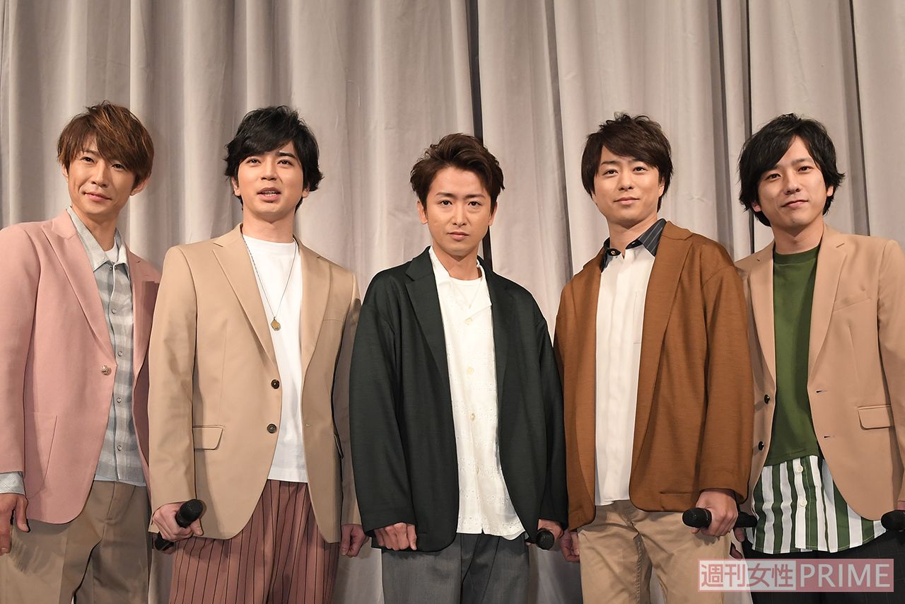 昨年の活動休止会見は、冗談も交えた和やかな雰囲気だった