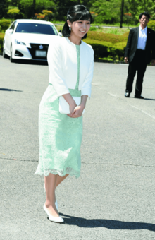 「佳子さまは、ふわっと裾が広がるボトムのデザインがお好みのよう」（石原さん）