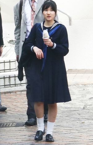 春ごろには友達とアイスクリームを買って、おいしそうに召し上がっていたが……