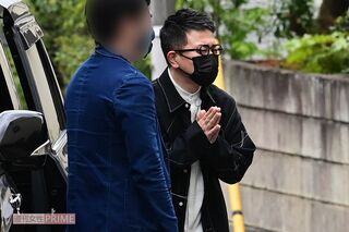 直撃を受ける宮迫博之（2021年4月）