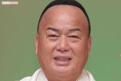 細川たかし、75歳で“ゆるキャラ”化…ドクロ私服に続く「白菜着物アクスタ」グッズ化に見る驚異の遊び心