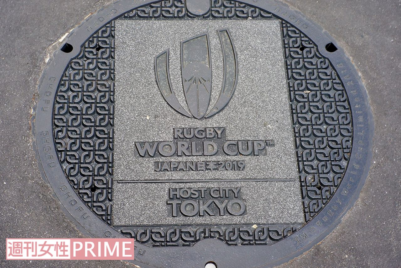 日本大会オリジナルマンホールを見つけると得した気分　撮影／渡邉智裕