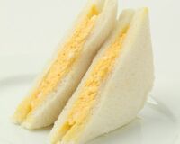 たまごサンド食べ比べ、コンビニによってこれだけ違う!