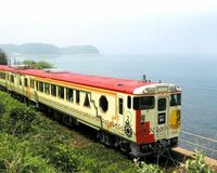 ACのCMで話題に 金子みすゞの世界を楽しめるイベント列車