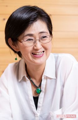 「盲学校では小・中・高・大学までの進路計画をたびたび書かされましたが、“本人の希望”と書き続けて。先生は困ってらしたけど（笑）」撮影／齋藤周造