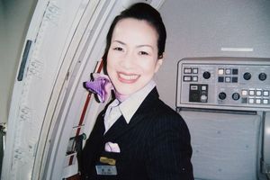 惜しまれつつ2010年、退社。ラストフライトの機内にて