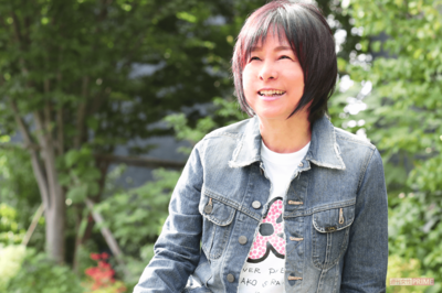 ロックの女王・白井貴子、大ヒット曲『Chance!』から40年、ロンドン移住と結婚、使命感の源にあった母親の…