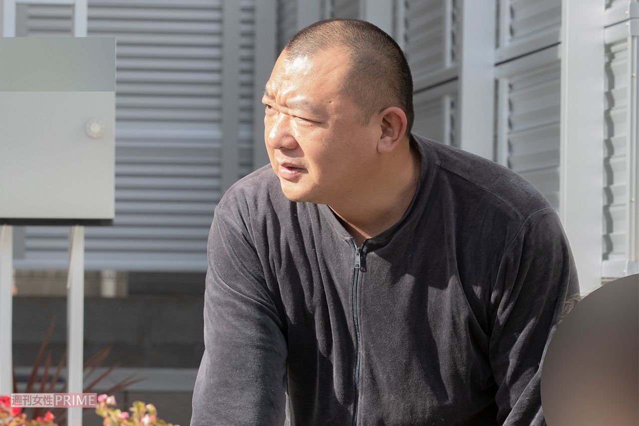 直撃を受ける木下隆行