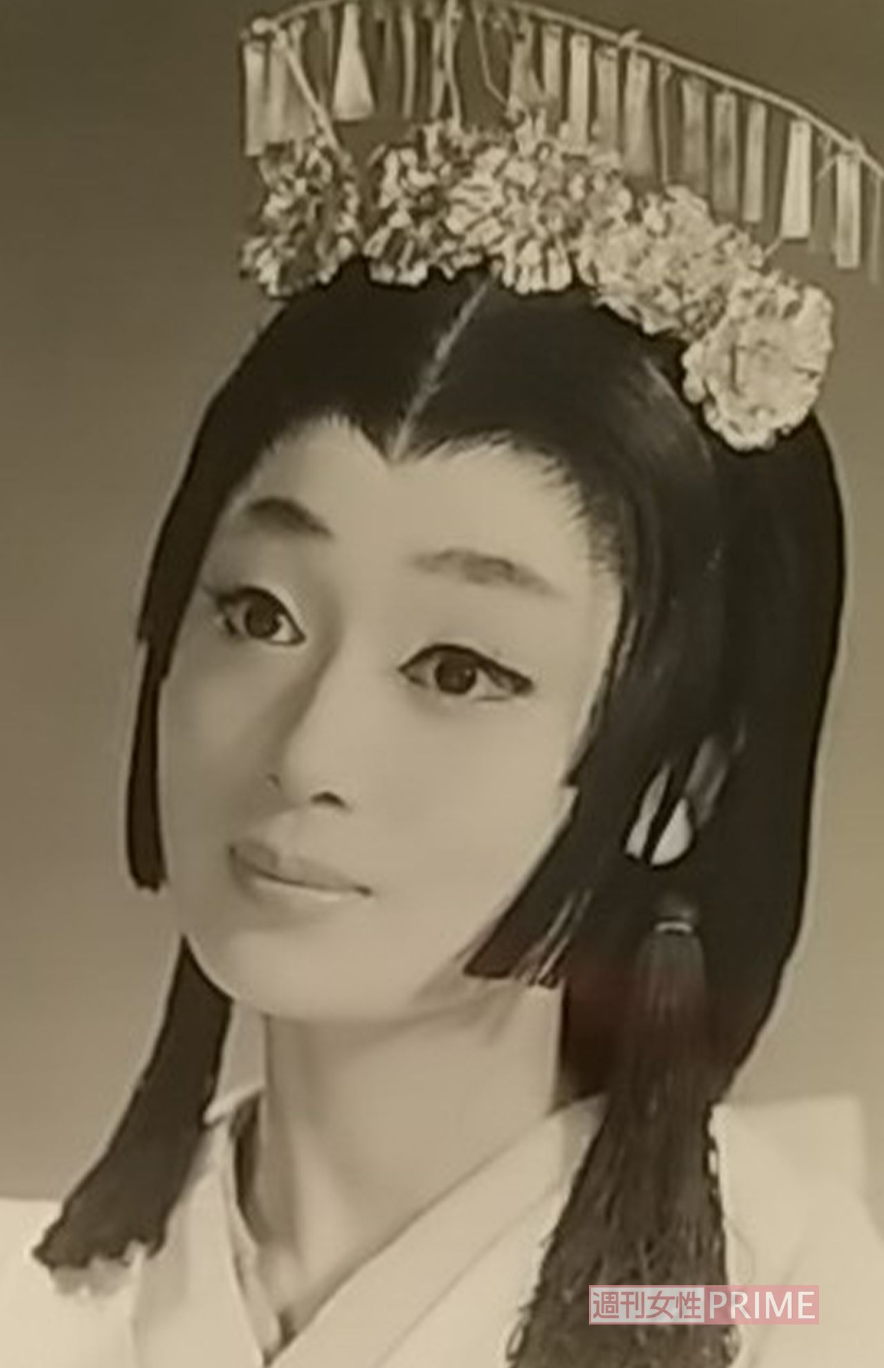 宝塚歌劇団の公演に出ていたときの浜木綿子さん。透き通るような白い肌!　写真提供／本人