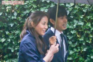 一家で仲睦まじく長男の入学式へ（'16年4月）