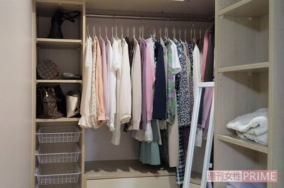 阿部さんのシーズン中の服はこれで全部。数が少ないので管理しやすいという