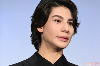 Snow Manラウール「デスノートのリュークみたい」『ベストアーティスト』で披露の衣装に“死神”ソックリの…