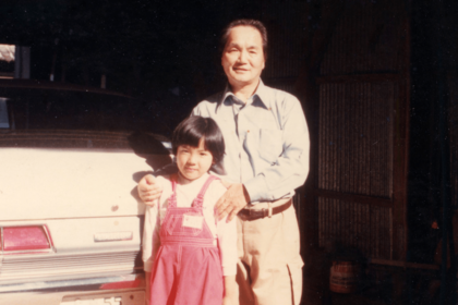 父親と。実際は岡本の祖父にあたる