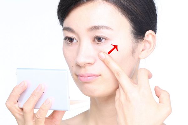 頬のリガメントの見つけ方