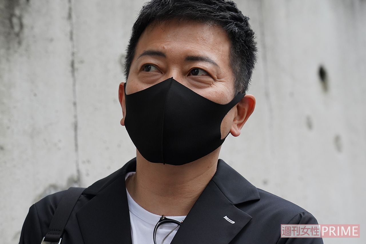 直撃取材を受ける宮迫博之（'20年7月）