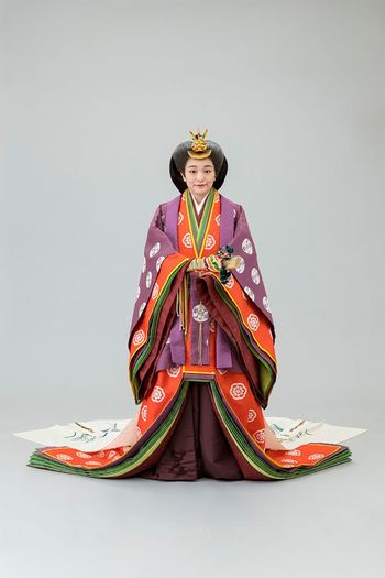 「即位の礼」でお召しになった『十二単』のお姿は、ご結婚の際に披露されることも