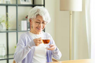 スーパーにある“あの食材”が特効薬?　梅雨独特の倦怠感・頭痛に効く、体調が整う“薬膳茶”レシピをプロ…