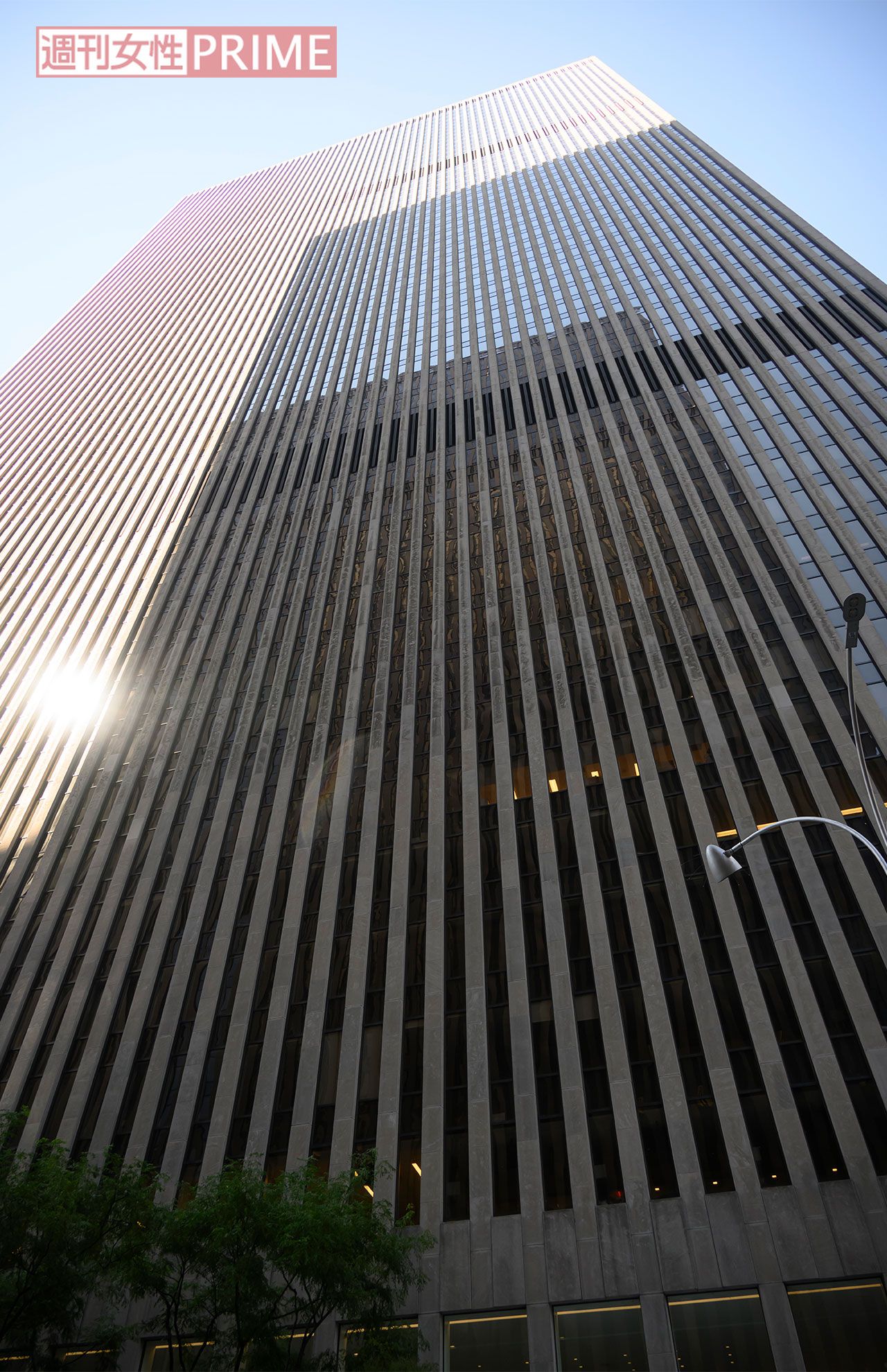 小室圭さんが勤務する法律事務所は、繁華街にある超高層ビルに入っている