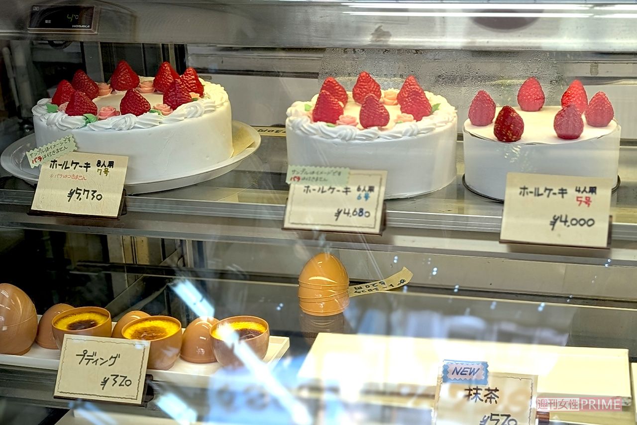 ドラマ『リブート』（TBS系）の「ハヤセ洋菓子店」ロケ地となったシャトー洋菓子店の店内　撮影／編集部