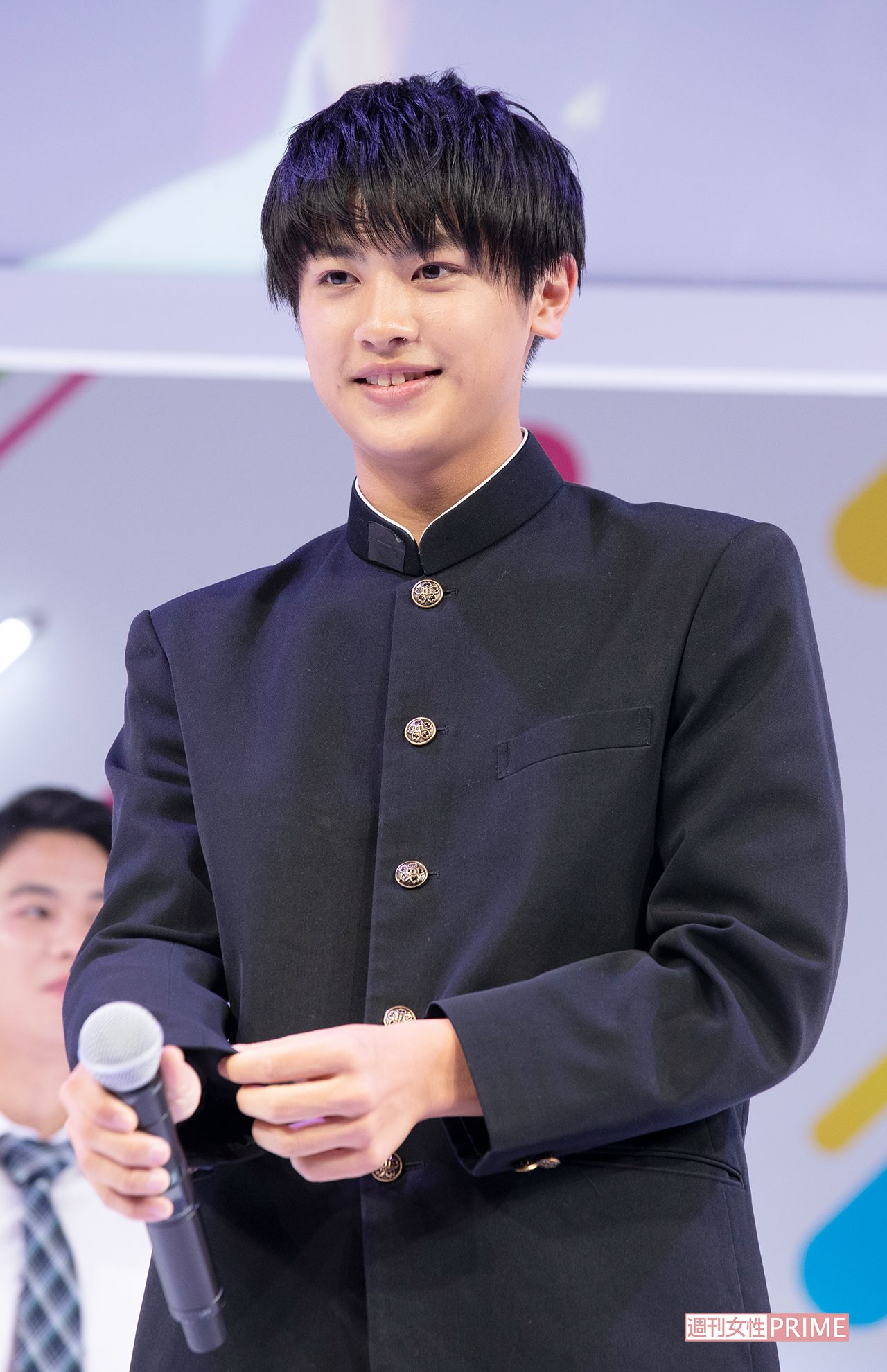 『第33回ジュノン・スーパーボーイコンテスト』（'20年11月22日）の2次審査では、学ラン姿で女性タレントへの告白を　撮影／北村史成