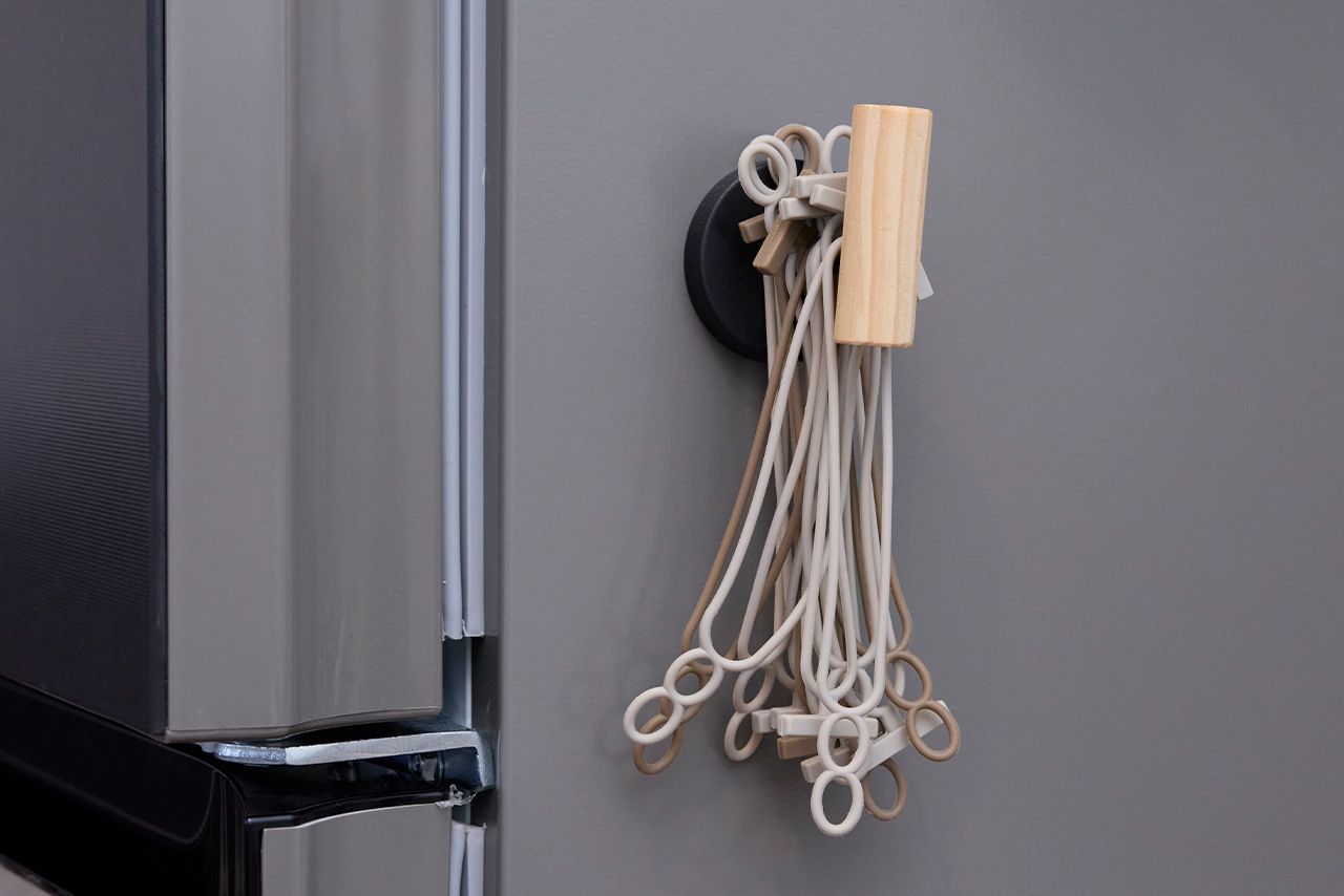 磁石付きインテリアフック／330円