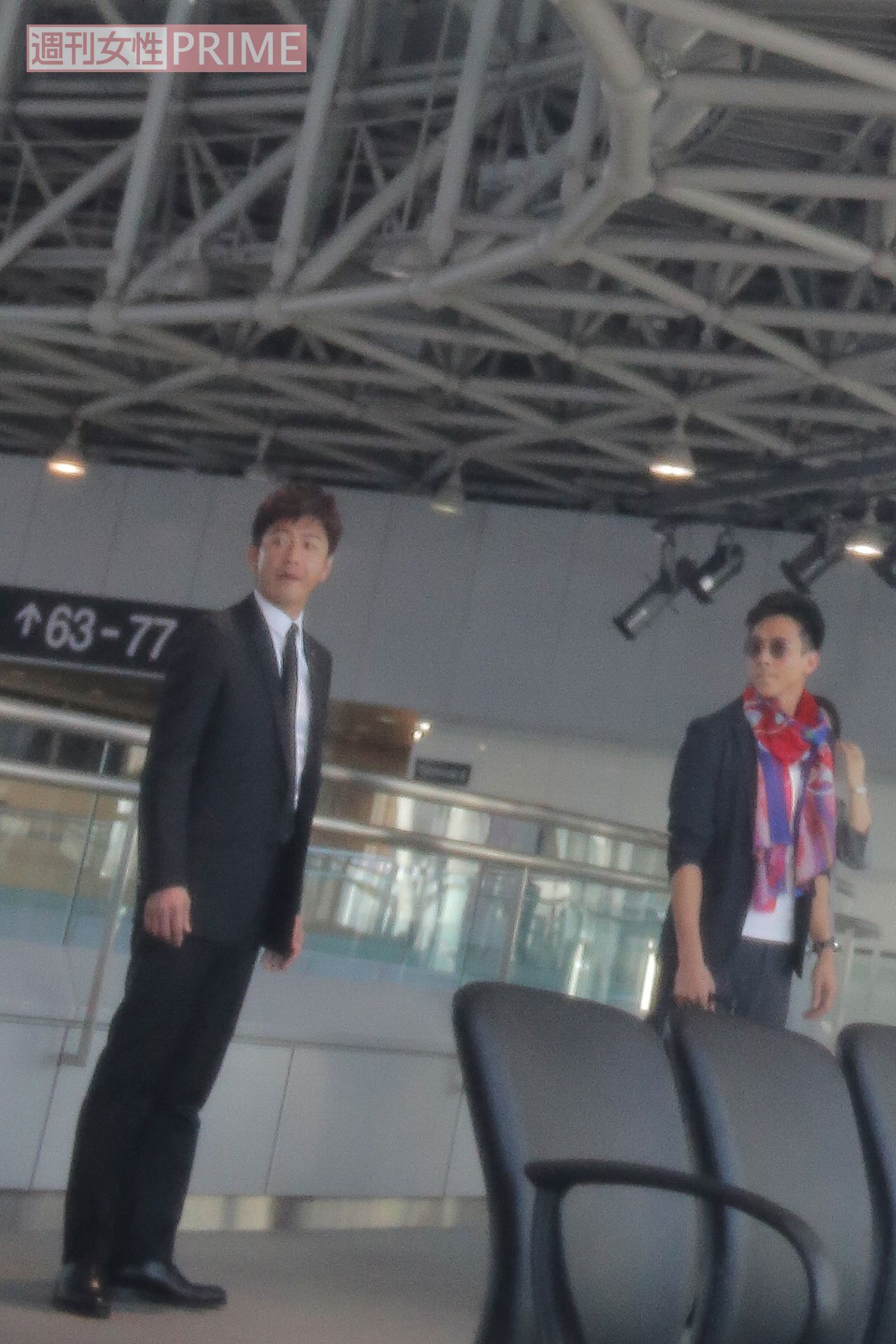 '18年の第一弾では、都内の商業ビルでロケが行われていた。写真左から、木村拓哉と満島真之介