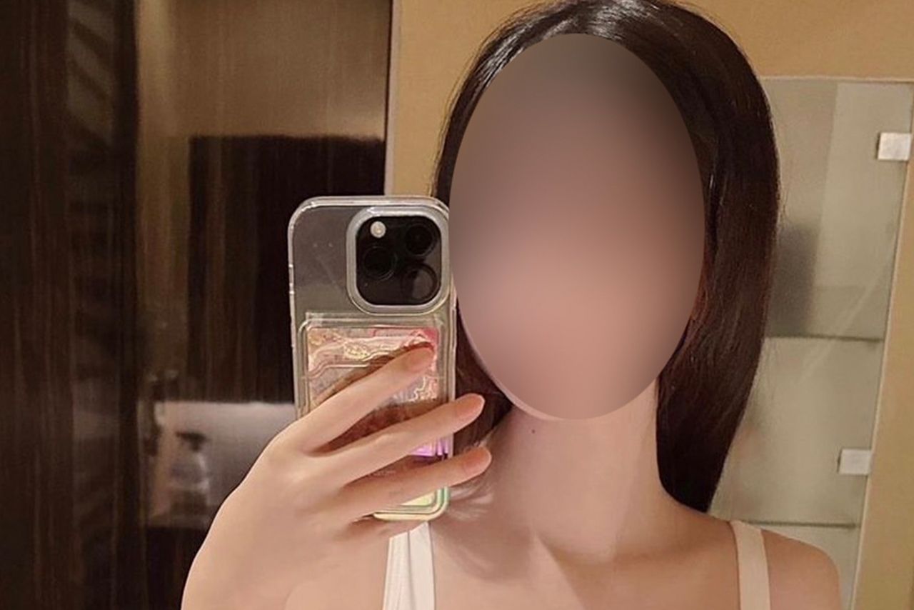 下着姿を公開した退学になった女子高生（SNSより、すでに削除済）