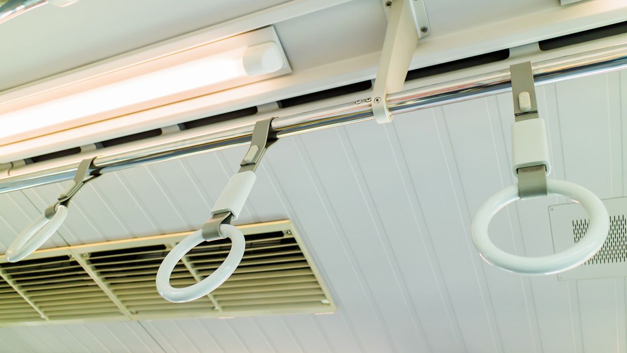 埼京線は防犯カメラを車内に設置した