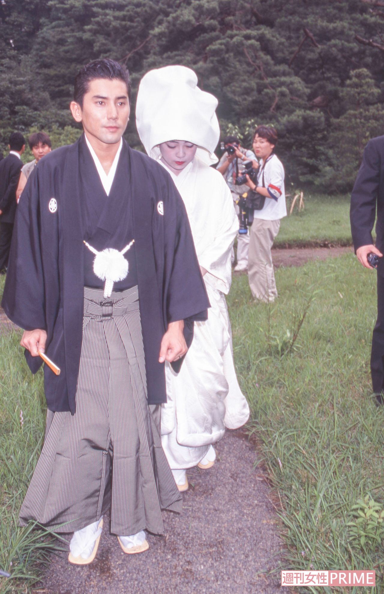 出会ったのは妻・也哉子が15歳、本木が25歳のとき。也哉子の父で亡き、内田裕也さんとの食事の席だった。彼女が19歳のときに結婚