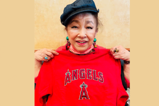 大好きな大谷選手が所属するエンゼルスのトレーナーを持つ冨士眞奈美さん