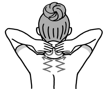 《POINT》「首こりと同様に、行う前に両腕を真上に上げて上がり方をチェック。終わってから同じ動作をすると、腕がスッと上げやすくなっているはず」筋肉の流れ（縦）と交差するように