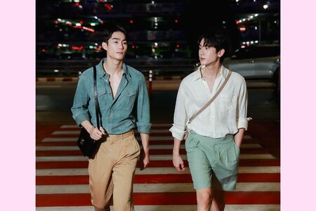 Force（26）＆Book（27）写真／公式インスタグラムより