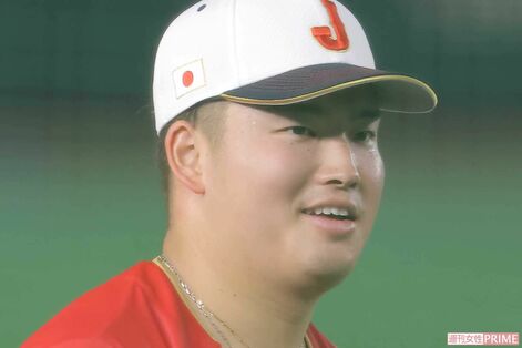 「オオタニが触れた瞬間に力が移った」村上宗隆、ジャッジ超えの《年間60本超ペース》に全米熱狂！伝説の映…