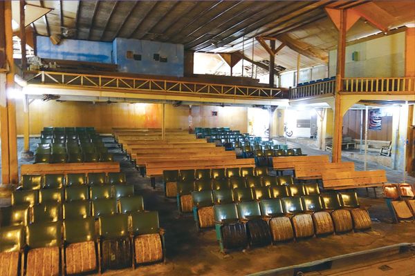 首里劇場（沖縄県那覇市）の内部