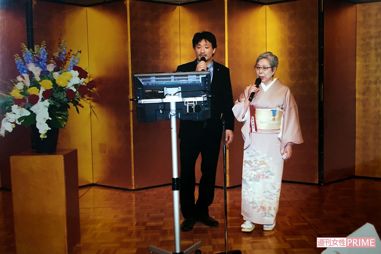 昨年より保護司になった十島さんも藍綬褒章のお祝いに駆けつけた