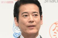 唐沢寿明が発起人の熊本地震復興支援イベント『GO！GO！ラリーin熊本』に山口智子と参加、レースで助手席の…