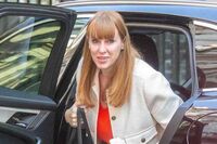 「イギリスの三原じゅん子」女性副首相が不正疑惑で国民激怒、給付金で税金逃れの“ありえない”衝撃申告