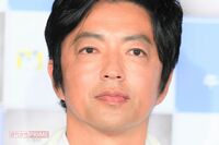 大沢たかおが人気の「しらす料理店」に来店、女性店員にみせた“マッチョ”な神対応!