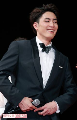 間宮祥太朗（23）。「このメンバーが大好き！」と愛があり余っている様子の間宮。劇中の太鼓演奏は“ふんどし姿”だったため、「今日もはいてる!?」とツッコまれ、脱ごうとするひと幕も。実際は「青いパンツだよ！(笑)」　撮影／竹内摩耶