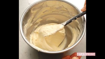 粉けがなくなり、つやが出たらOK