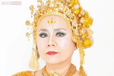 大谷翔平も踊らせた“大阪の開運おばちゃん”波羅門さん、ド派手な金ピカ衣装の秘密