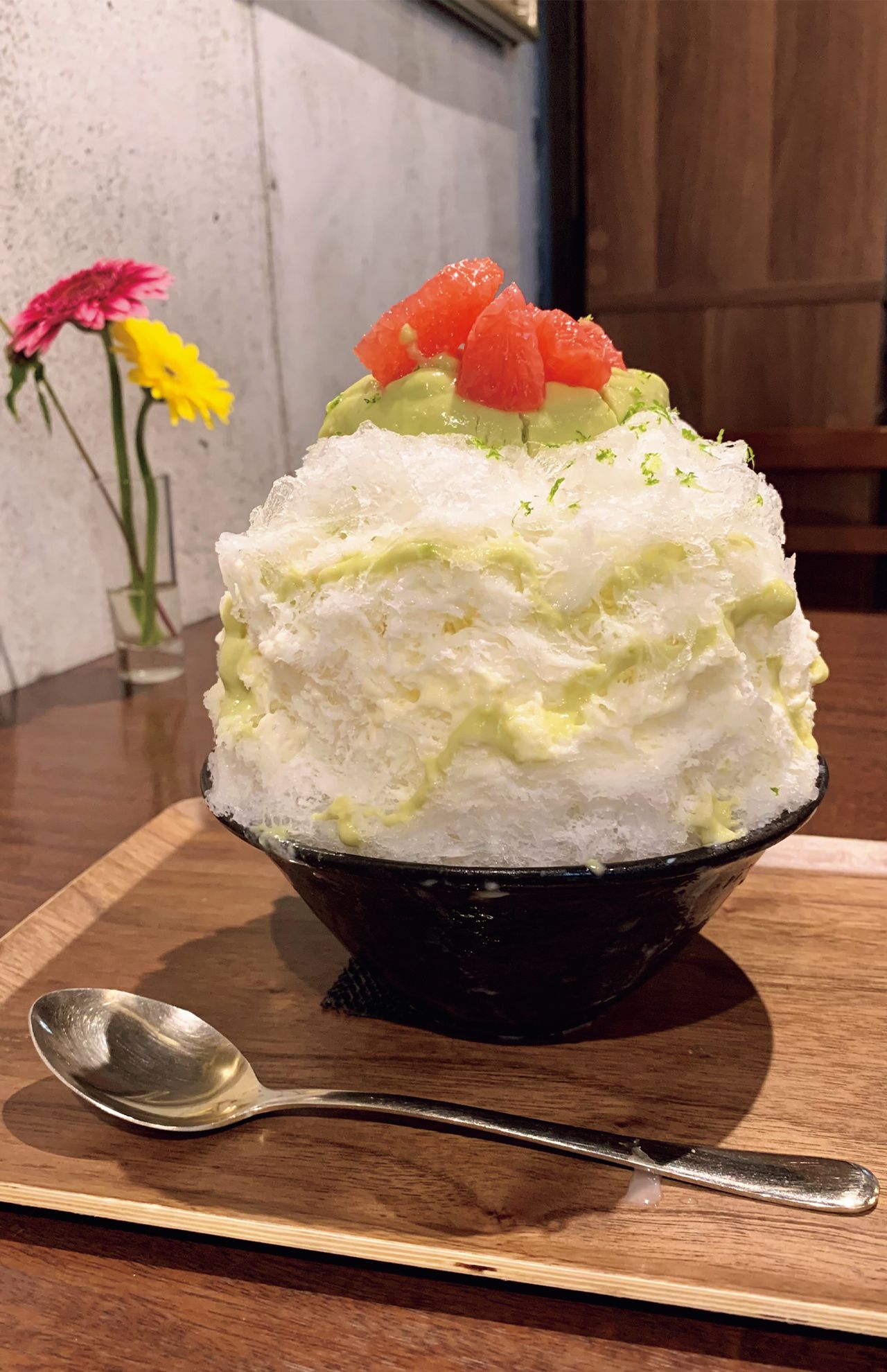 アボカドとレアチーズのこおり／1900円