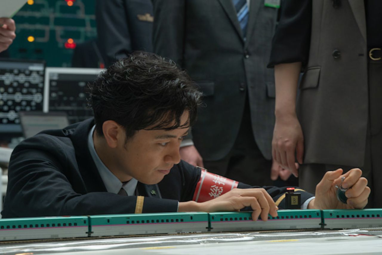 Netflix『新幹線大爆破』の1シーン（公式サイトより）